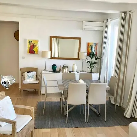 Apartament Vieille Ville / Port: 2 Pieces Agreable & Spacieux *
