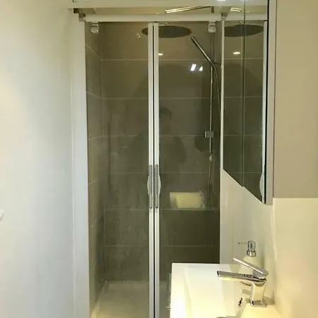 Vieille Ville / Port: 2 Pieces Agreable & Spacieux Apartament